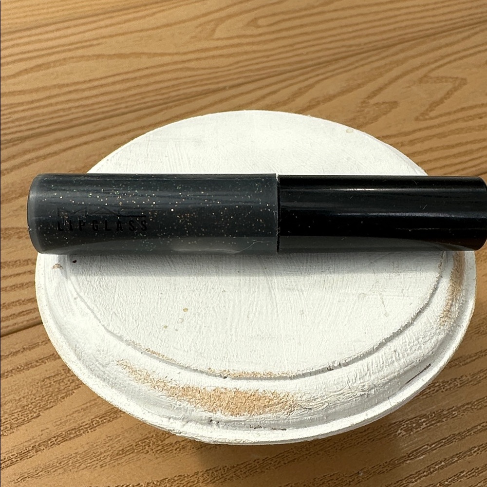 Vintage Mac Lipglass In Tux-De-Luxe